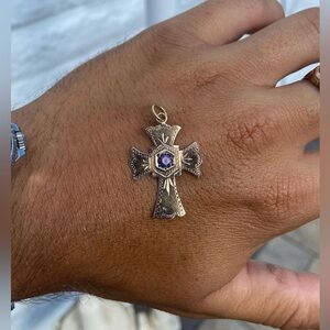 Victoria era cross charm 9ct